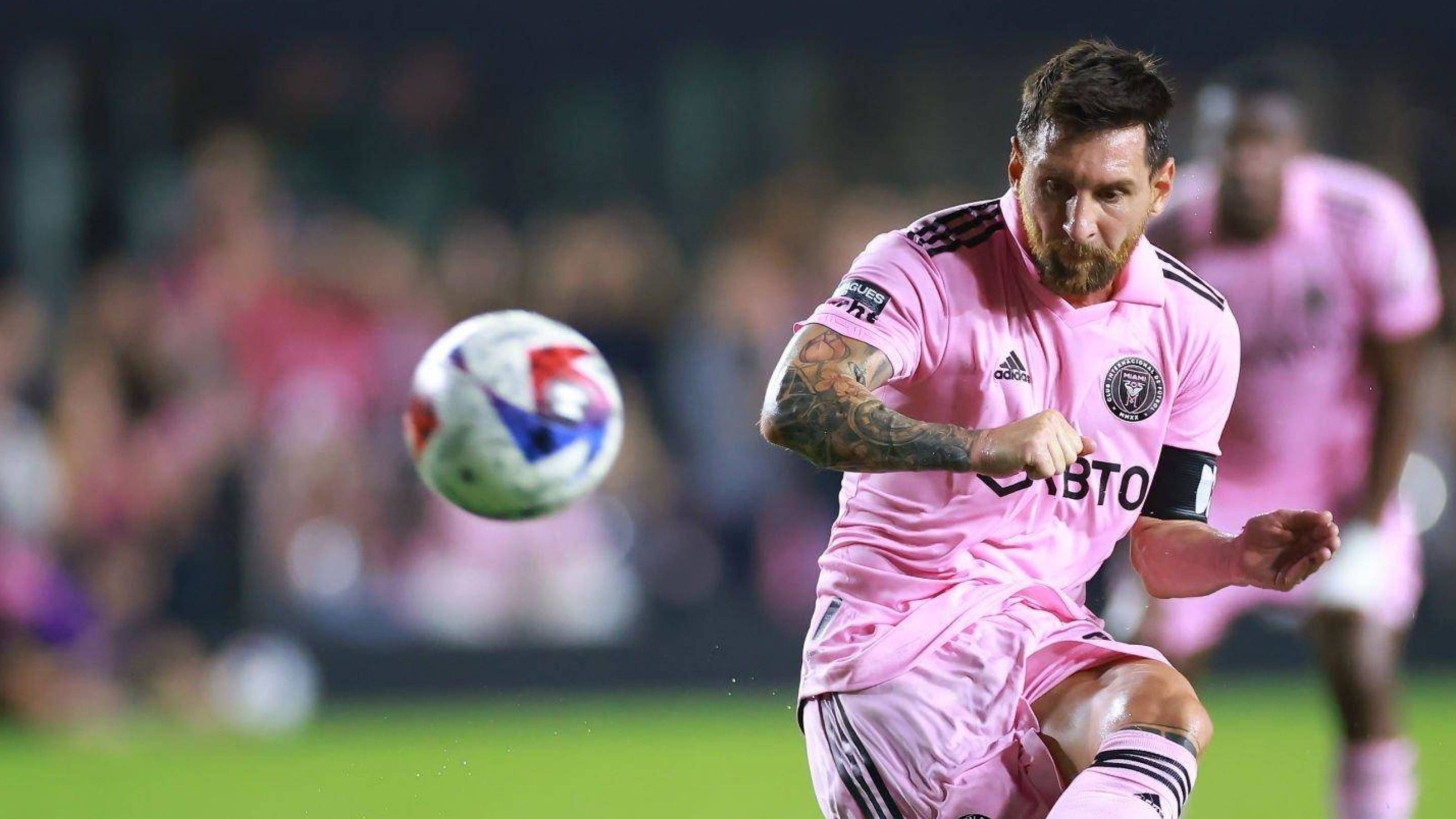 梅西迎来十五赛季高光表现,尤文图斯球迷沸腾!的简单介绍 梅西迎来十五赛季高光表现,尤文图斯球迷沸腾!的简单介绍